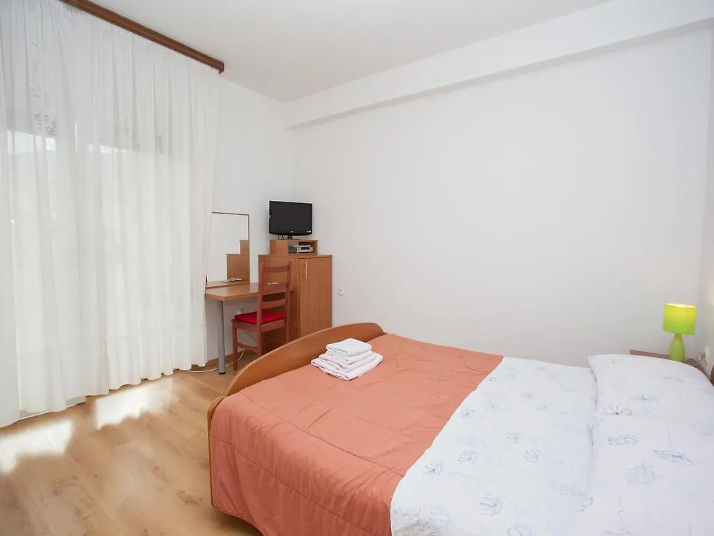 Dalibor Baska Rooms 3*, Baška Horvátország